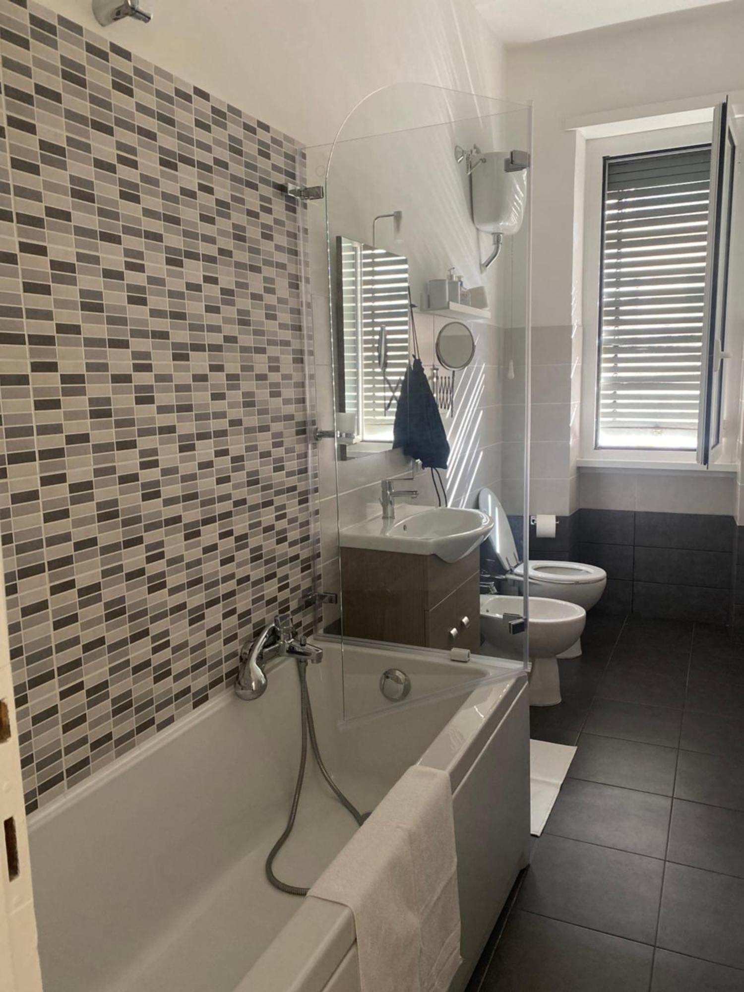 Appartamento Casa Carlotta A Roma Esterno foto